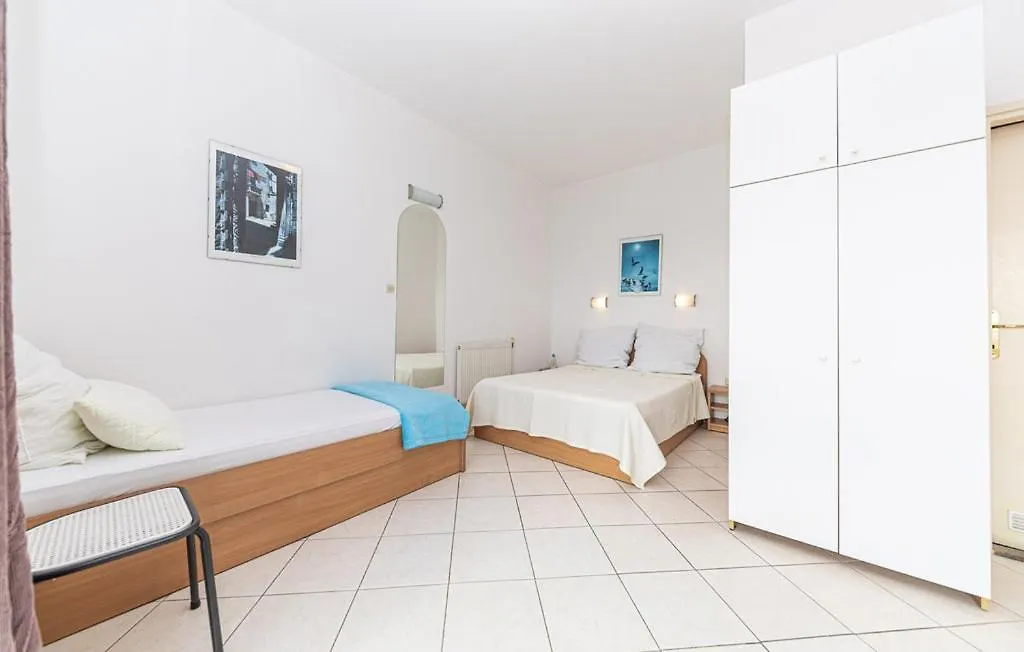 Apartments Ruza Kastela