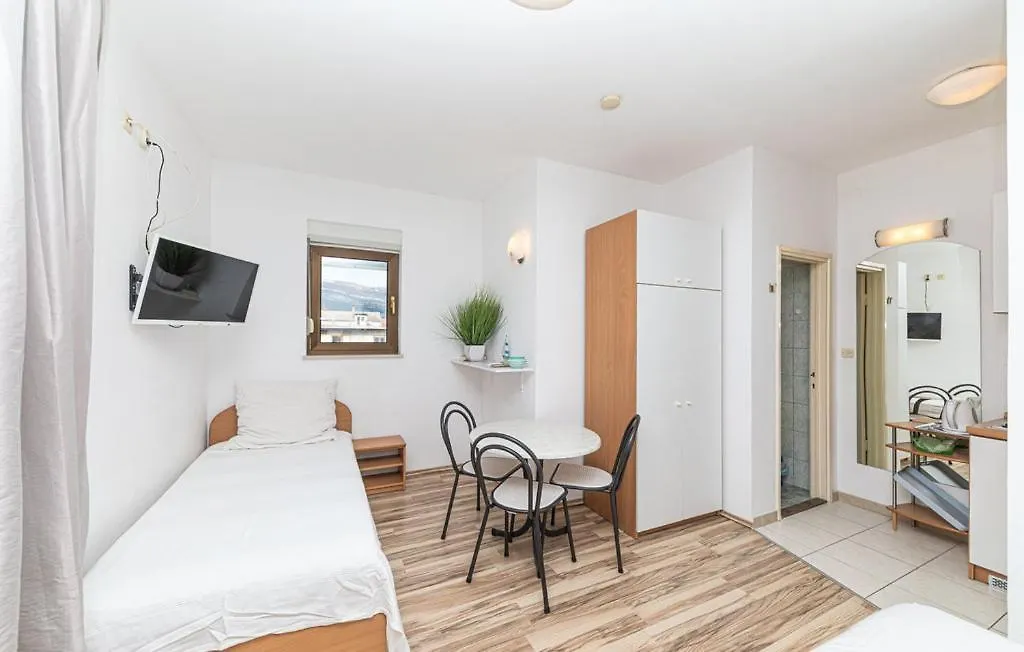 Apartments Ruza Kastela