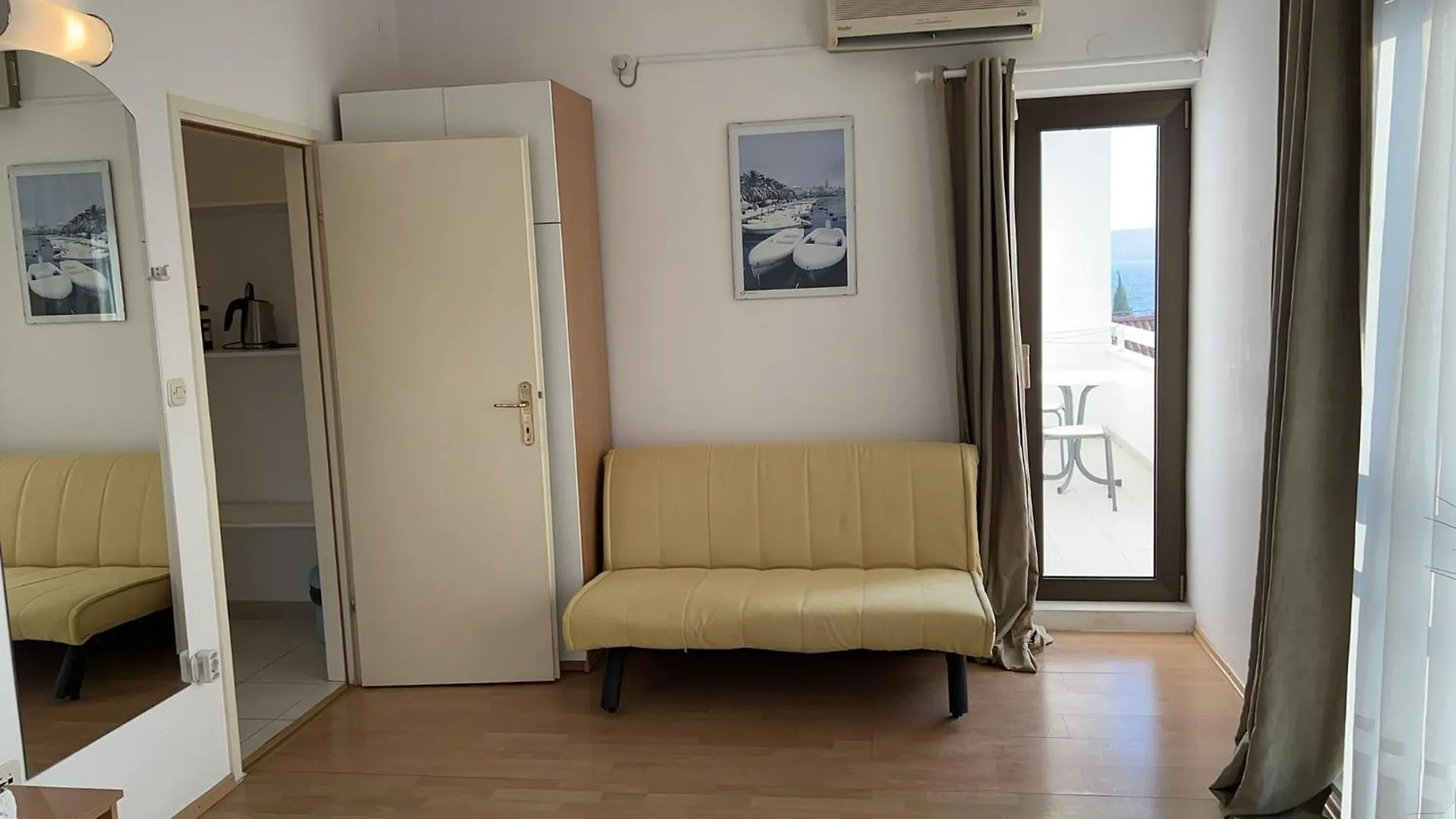 Apartments Ruza Kastela