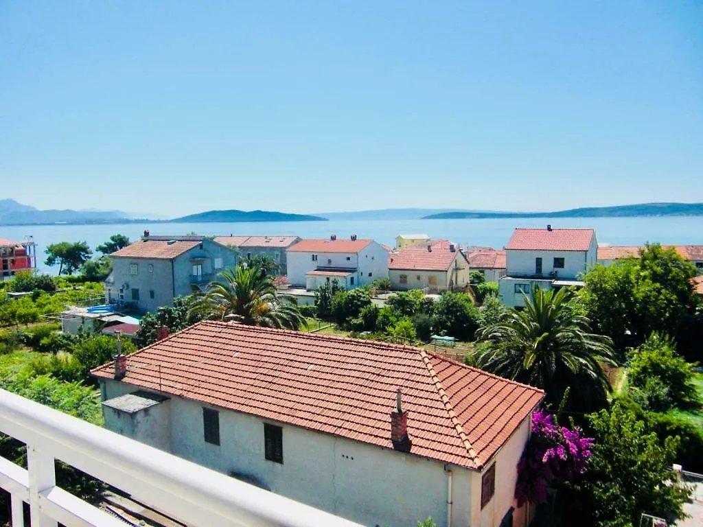 Apartments Ruza Kastela